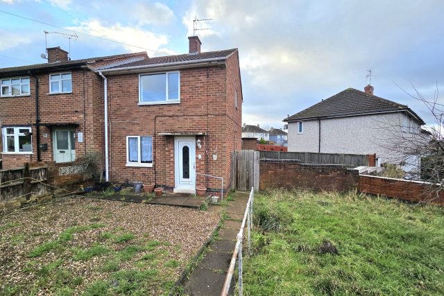 2 Bed Semi Detached House for Rent (LE5)