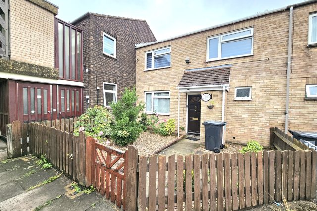 3 Bed Terraced House for Sale (LE5)